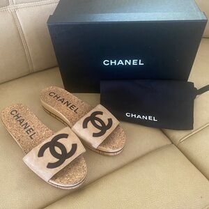‼️ Chanel EU40 LOGO Slide Sandals RARE color